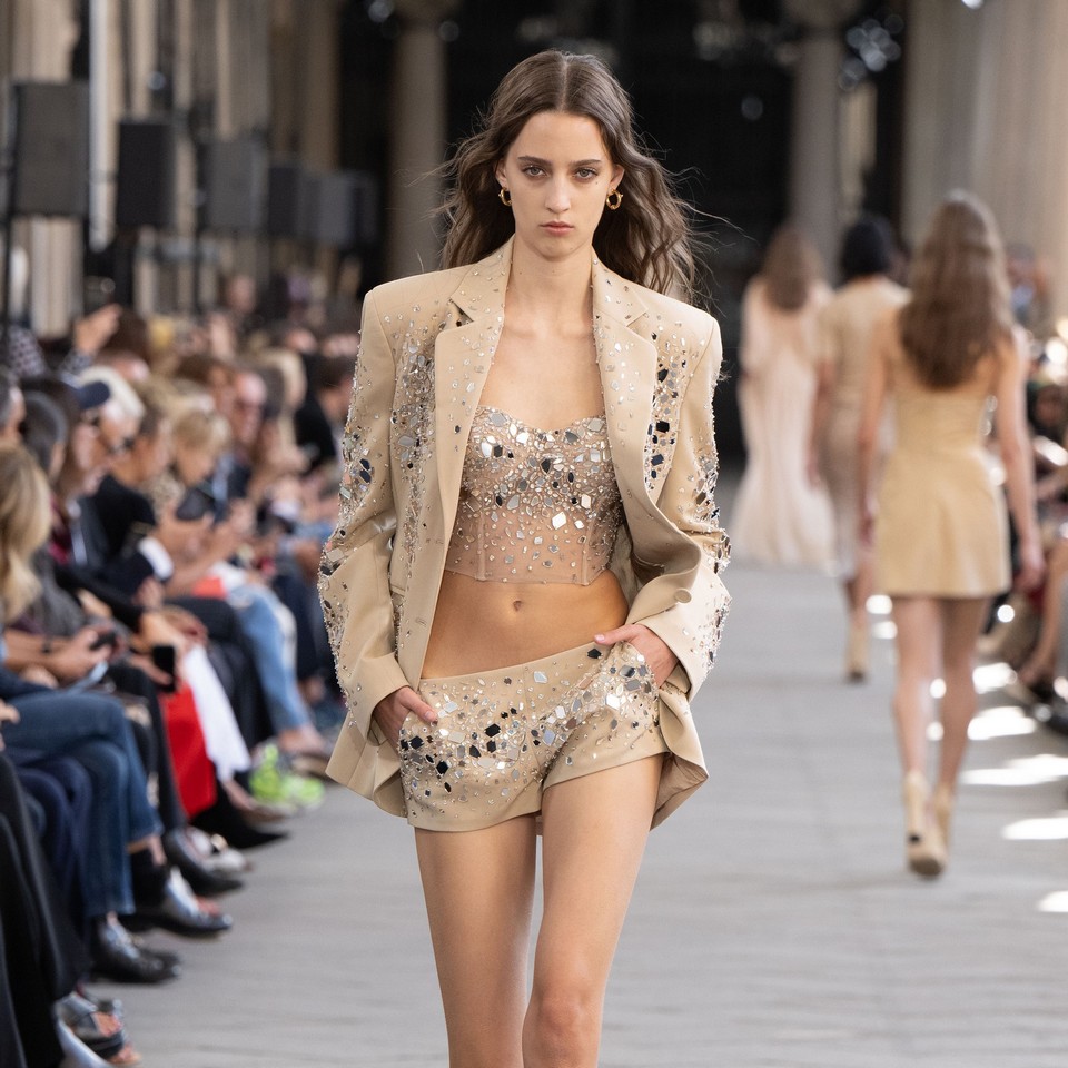 ERMANNO SCERVINO SS 24 SHOW DIRECTION