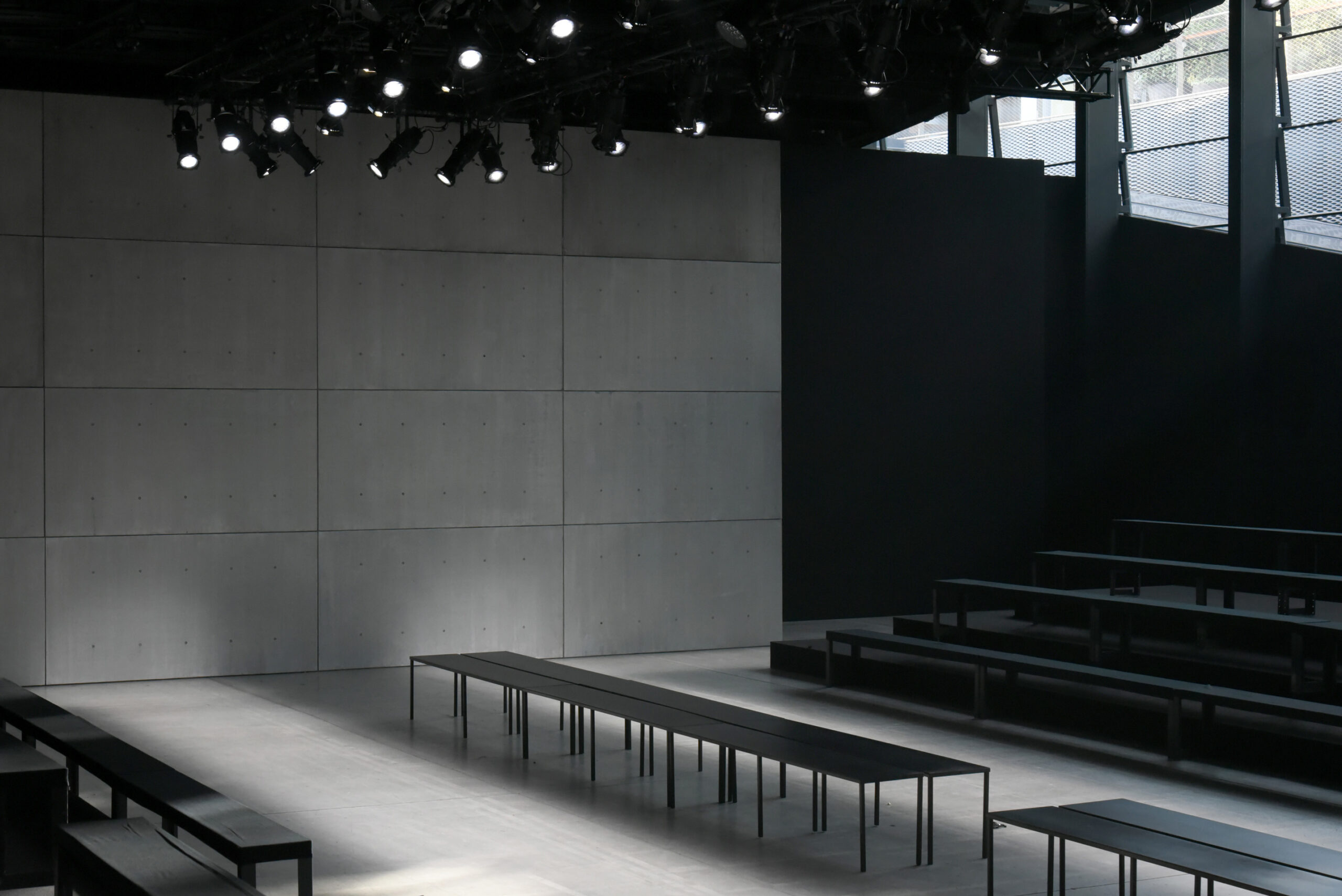 ERMANNO-SCERVINO-FW26-02